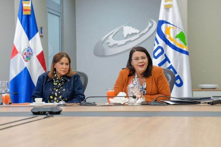 INFOTEP y Supérate actualizan acuerdo para ampliar oportunidades de formación y reducir la pobreza