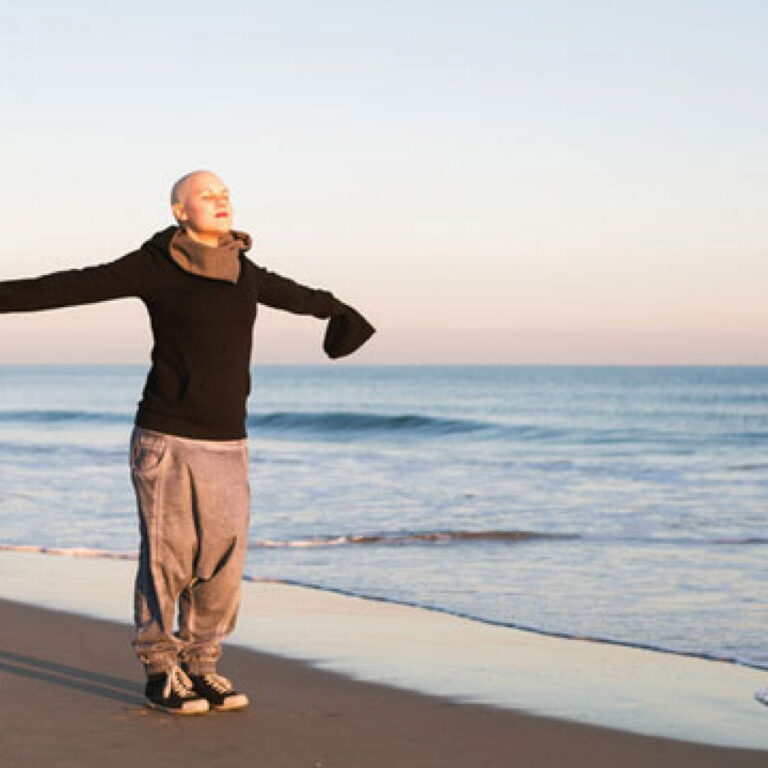 Sociedad Oncología Médica pide a pacientes no abandonar tratamientos en esta Semana Santa