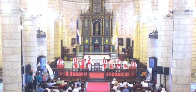 Iglesia Católica critica  la influencia  de las redes sociales en los jóvenes