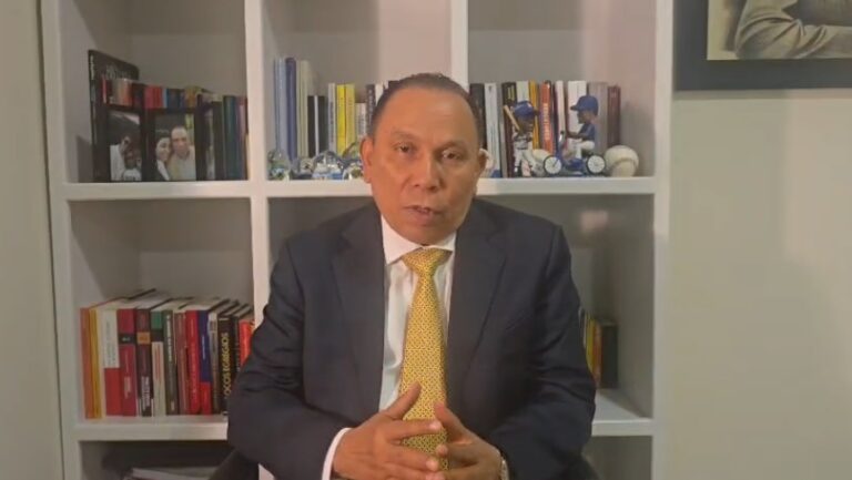 Radhamés Jiménez sugiere en la Semana Mayor «lo mejor es convivir en familia y orar por un país más pacífico y esperanzador»