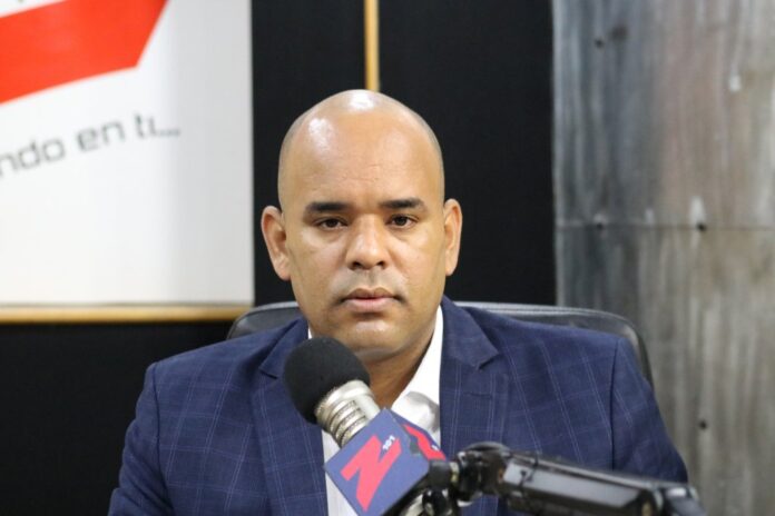 JUAN REYES PERIODISTA