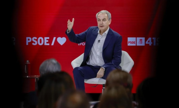PSOE RESPALDA A ZAPATERO
