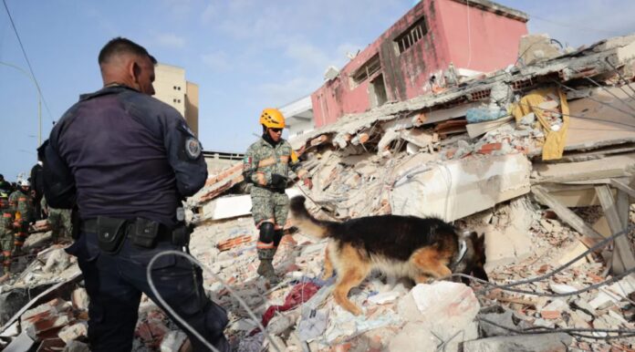 VENEZUELA RESCATE SOBREVIVIENTES