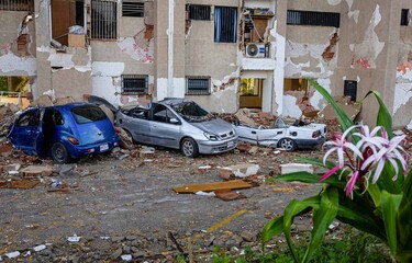 aumentan-a-1943-los-muertos-por-doble-terremoto-en-venezuela-1ee04554-focus-0-0-375-240